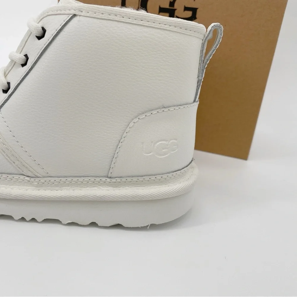 Ugg Girls White Sherpa Sheepskin Lined Chukka Lace Up Tie Boots Shoes Neumel II